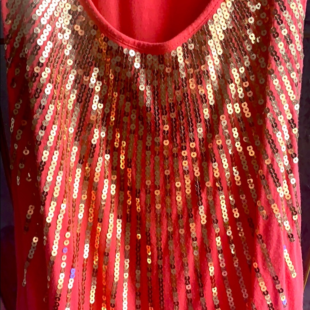 Salmon colored tank top!